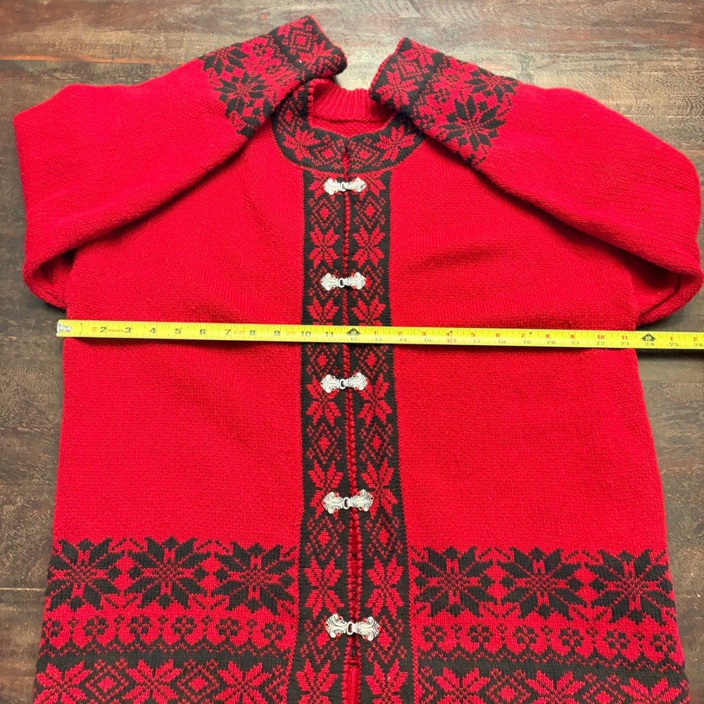 Vintage Norwegian Red Fair Isle Cardigan Sweater Metal Clasps Nordic Winter XL - Picture 8 of 10
